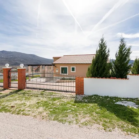 Villa Dea *